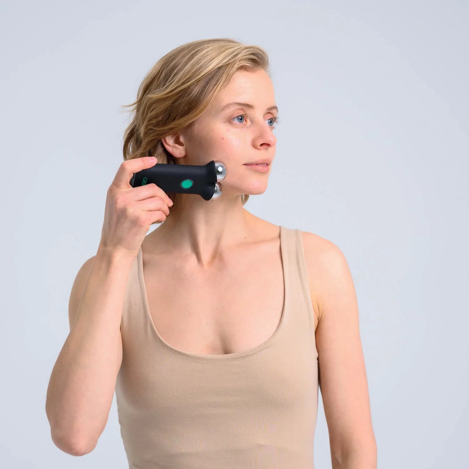 Masajeador Facial GESS Sfera Microcorriente Recargable con 4 Modos