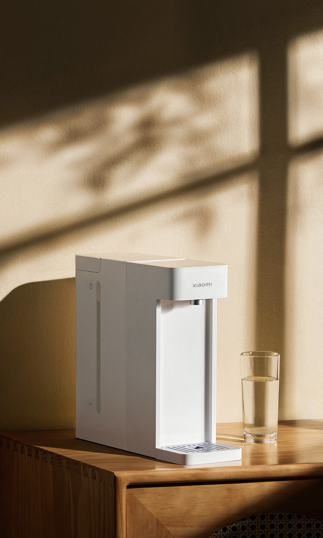 Dispensador de Agua Caliente Instantáneo Xiaomi: 3L, Calentamiento Rápido y Temperaturas Ajustables